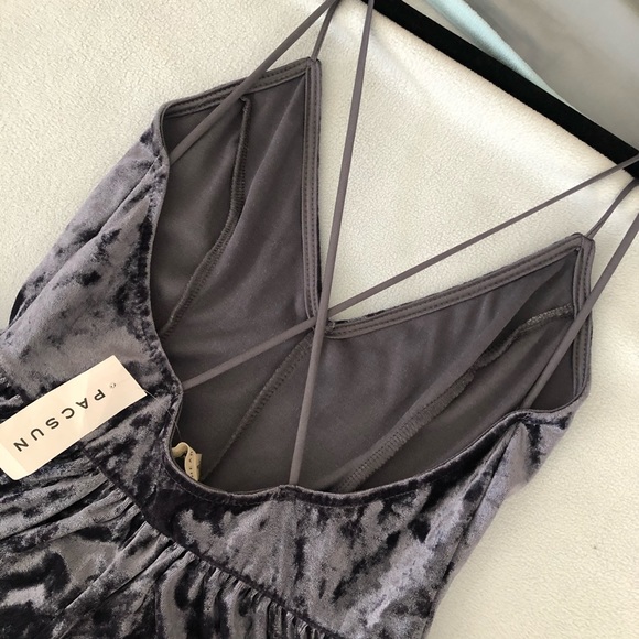 NWT pacsun crushed velvet romper - Picture 3 of 4